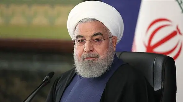 روحانی: کرونا در اکثر استان‌ها کاهشی شد / هر وقت می گوییم شرایط عادی است ، موقعیت قرمز می شود