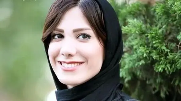 فیلم/ بهترین شعر ساناز رئوف با صدای دلنواز باران نیکراه/ مسجد که هست، میکده جای نماز نیست/ آنجا که آب هست، تیمم مجاز نیست