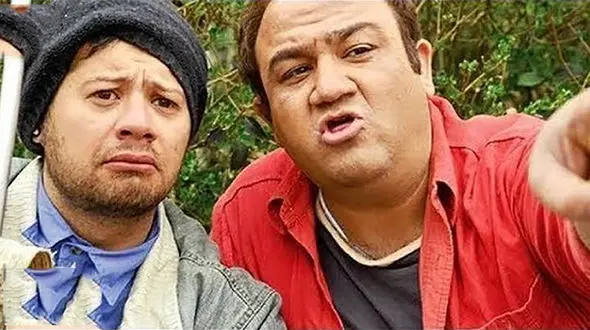 فیلم رقص و آواز  علی صادقی و مهران غفوریان در میهمانی خصوصی /  با آهنگ گنج قارون ترکاندند !!