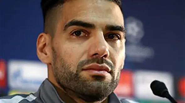 رسوایی : وقتی فالکائو دستور آتش بس داد!