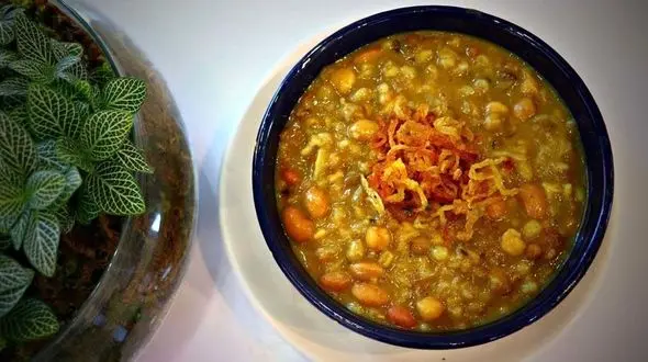 طرز تهیه آش دندونی برای 20 نفر