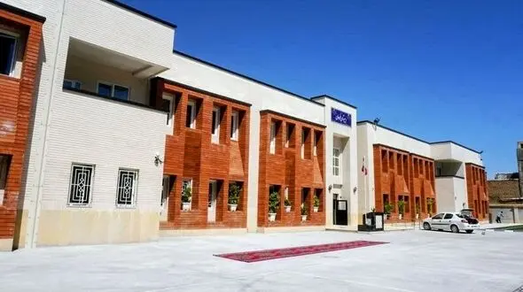 دریافت وجه اجباری در مدارس دولتی ممنوع است