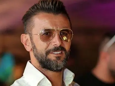 امین حیایی: با مرگ خواهرم یار همیشگیمو از دست دادم ... از بچگی باهم بودیم ... از بعد مرگ خواهرم وجدانم بیدار شد..