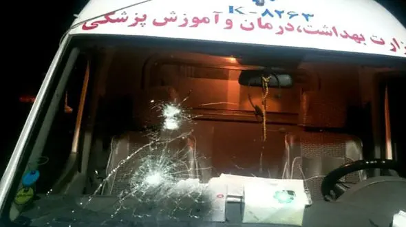 حمله اوباش شمشیرزن به آمبولانس اورژانس سبزوار + عکس