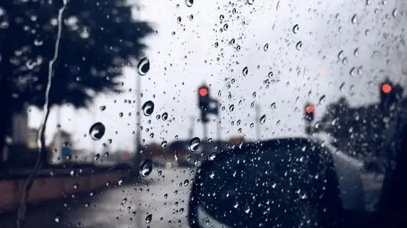 فیلم آواز احساسی /  این آهنگ جون میده واسه دور دور با ماشین تو هوای دونفره بارونی پاییز 
