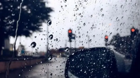 فیلم آواز احساسی /  این آهنگ جون میده واسه دور دور با ماشین تو هوای دونفره بارونی پاییز 