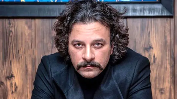 (تصاویر) «عبد دشتی» سریال نجلا بعد ۴ سال در ۴۳ سالگی 