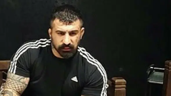 اعدام برای سعید قاتل وحید مرادی / 16 همدست دیگر به زندان محکوم شدند