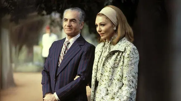 14 عکس  سفر به زمان /  ریخت و پاش‌های  تجملاتی فرح دیبا و شاه پهلوی / از ویلای چوبی تا جشن تولدهای مجلل  /  عکاس فرانسوی منتشر کرد