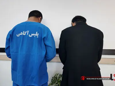 فیلم / شگرد ناجوانمردانه دزدان سریالی در روزهای جنگ تهران / در نقش پلیس و قاضی خانه ها را پلمب می کردند + فیلم گفتگو با متهمان و مادر شهید جنگ