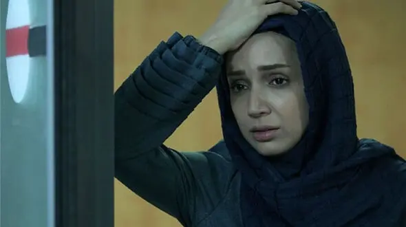علت گریه ناگهانی شبنم قلی‌خانی در برنامه زنده تلویزیون  +فیلم 