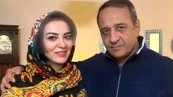 نگاهی به چیدمان منزل اصیل و شاه پسند حمیرا ریاضی بازیگر سریال وضعیت سفید و همسرش علی اوسیوند/ ساعت ایستاده، آباژور رومیزی، سفالینه های دکوراتیو و...