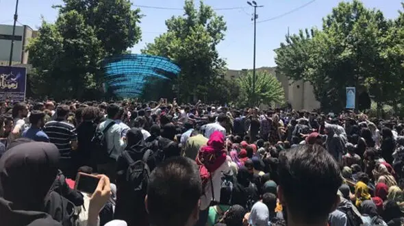 سخنگوی وزارت علوم: باید دانشگاه‌ها را از طریق ممنوع الورودی دانشجویان آرام کنیم