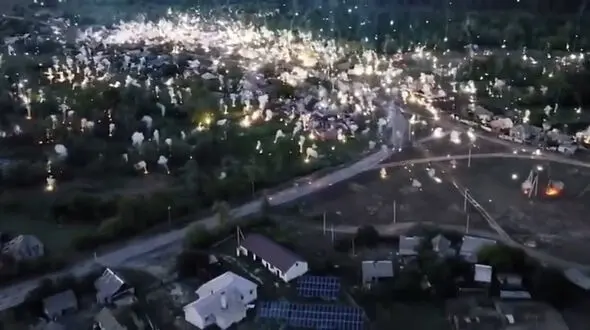 انفجار انبار مهمات آسمان شهر را نا اوکراین را بهم ریخت + فیلم 