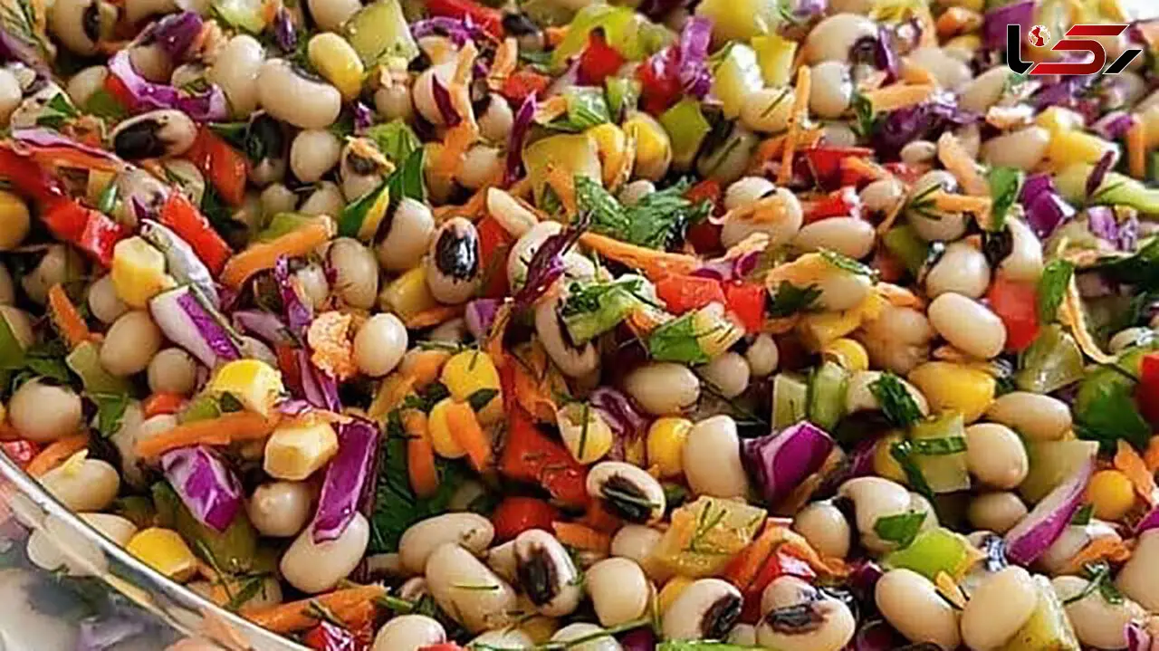 سالاد لوبیا چشم بلبلى و کلم بنفش