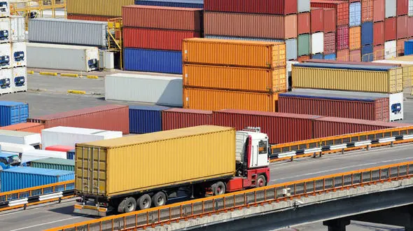 شناسایی میلیاردرهای زاغه‌نشین/ سوء‌استفاده‌های کلان از کارت‌های بازرگانی