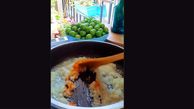 طرز تهیه خورشت آلوچه یا گوجه سبز + فیلم