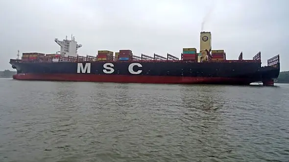 تماس دولت پرتغال با ایران در مورد کشتی توقیف‌شده در تنگۀ هرمز