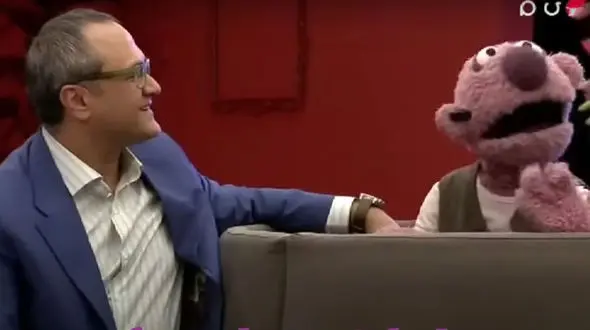 فیلم/ سکانس خنده دار خندوانه؛ وقتی جناب خان برای رفتن به رستوران با احلام حاضر می شود