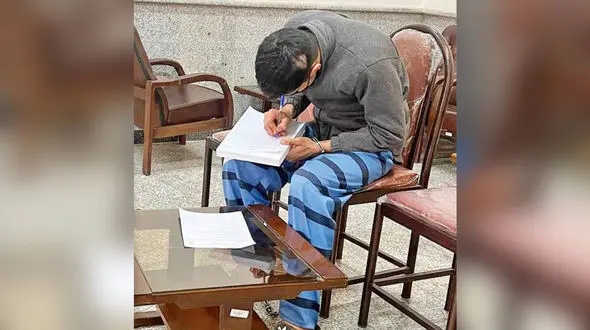 زن خبیث پول آزادی قاتل اعدامی را بالا کشید / در نقش خیر پول میلیاردی را به جیب زد