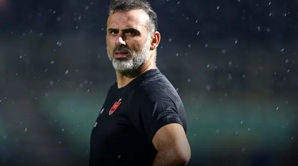 سید جلال حسینی مربی نساجی شد