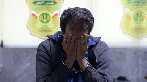 این آقای وکیل هفت تیر کش بود ؟ + فیلم گفتگو با مرد مرموز !