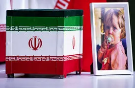 فیلم / ادای احترام نمایندگان کشورهای خارجی به پیکرهای مطهر رهبر شهید انقلاب