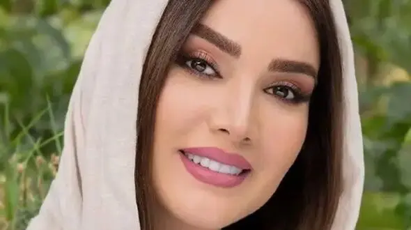 فیلم / نگاهی به چیدمان فوق مدرن و اروپایی خانه متین ستوده / بدون فرش ایرانی و از آباژور رومیزی تا مبلمان چوبی با فضایی آرامبخش ...