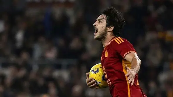 تصاویری جالب از شادی سردار آزمون/ قهقهه با دیبالا + عکس