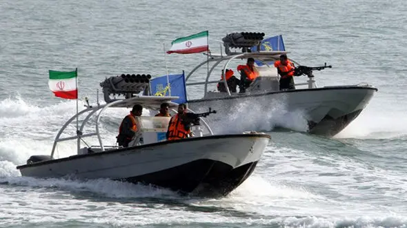 درگیری مسلحانه و مرگبار شناورهای سپاه با اشرار کنگان