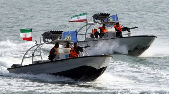 درگیری مسلحانه و مرگبار شناورهای سپاه با اشرار کنگان