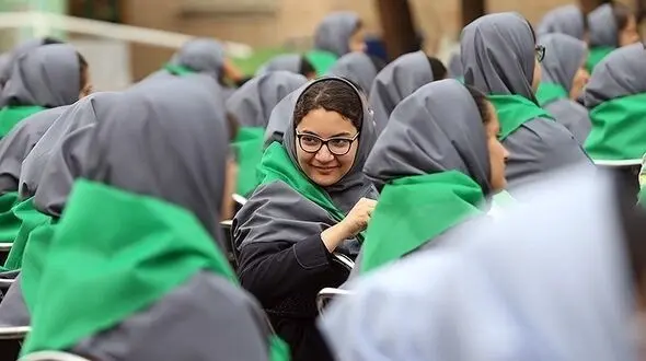 اجبار دانش‌آموزان به انتخاب رشته؛ استعداد و علاقه مهم نیست، ظرفیت مدرسه تعیین‌کننده است !