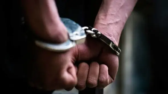 نقشه های سرقت 6 زن و مرد مشهدی پای بساط مواد مخدر! + عکس