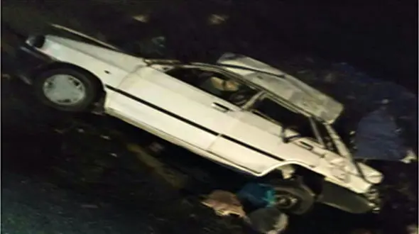 راننده پراید قاچاقچی انسان با ۱۰ سرنشین چپ کرد +عکس