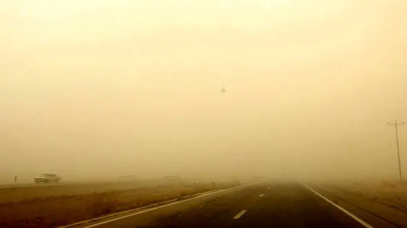 طوفان شن فهرج را تعطیل کرد / جاده فهرج زاهدان بسته شد