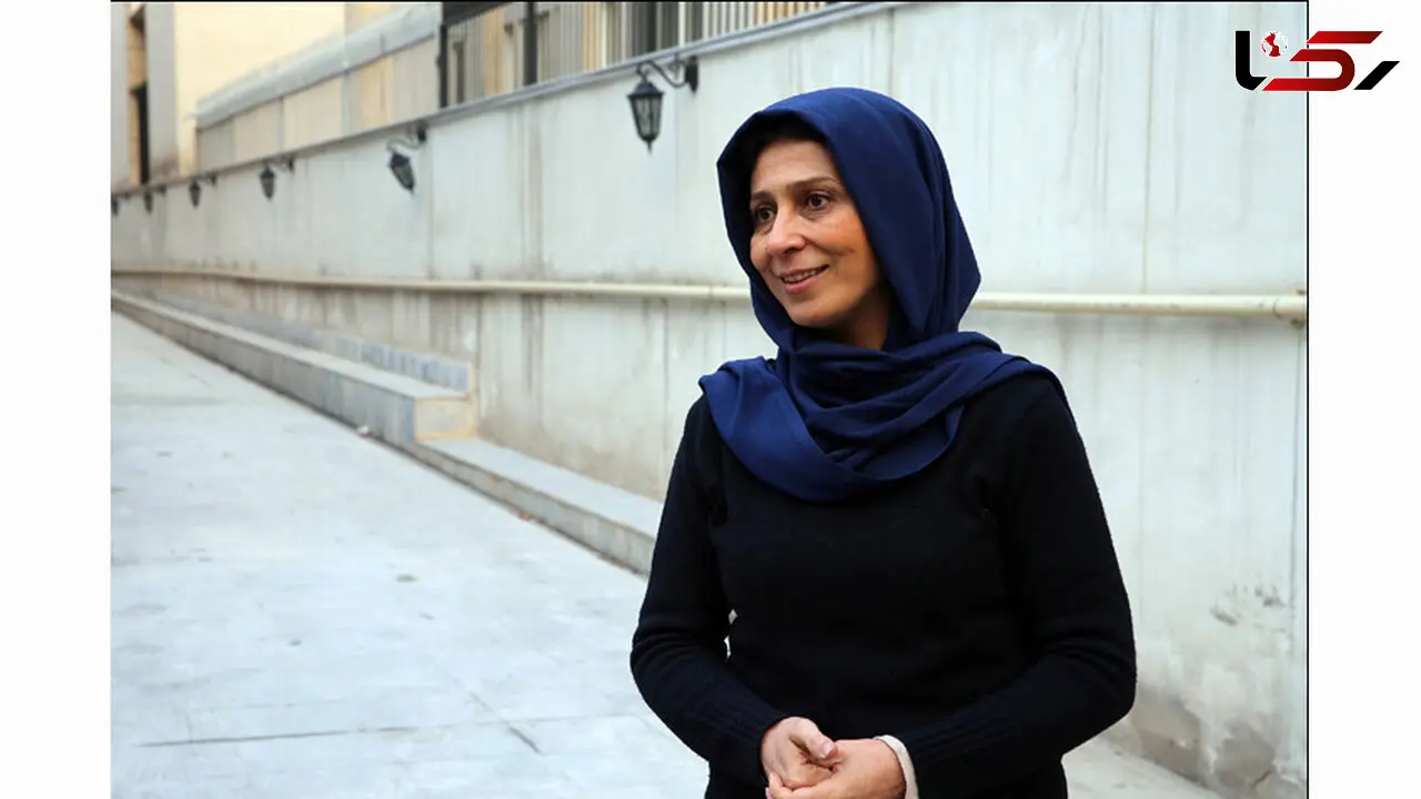 خسیس یک کمدی فارس است
