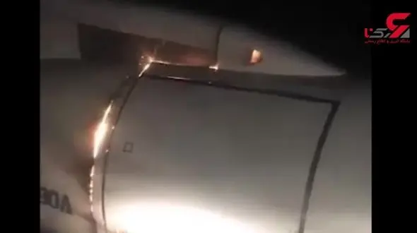 آتش گرفتن موتور هواپیما پس از برخاستن + تصویر