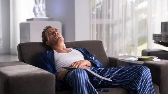 به بهانه 56 ساله شدن ستاره فیلم های اکشن /مبارزی که همیشه می خندد +تصاویر 