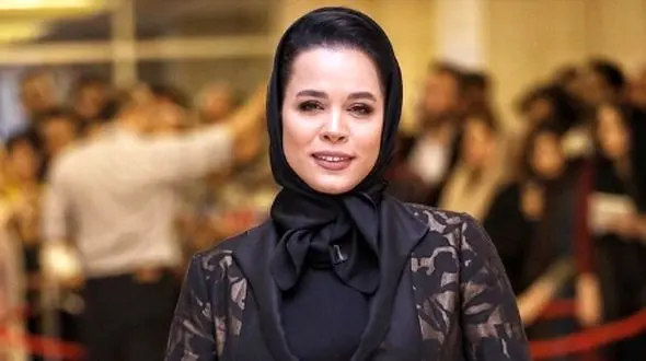 فیلم ضایع از انگلیسی حرف زدن داغون ملیکا شریفی نیا / واقعا حرف زدنش دیدن و شنیدن داره!