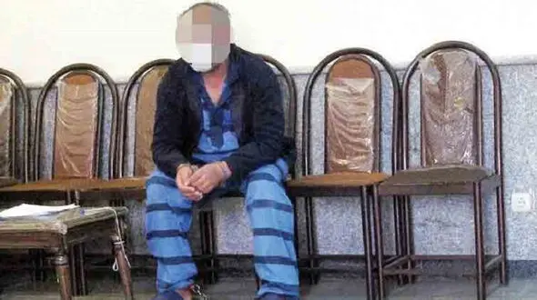 4 روز زندگی مرد تهرانی با جسد پسرش/ قتل با ضربات قیچی پدر خشمگین