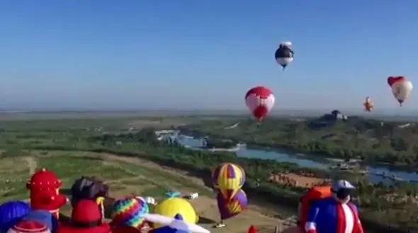 شروع فستیوال بالن های رنگی و هیجان انگیز در چین + فیلم