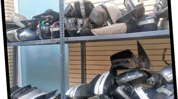 دزدان آینه بغل از لپ تاپ دستور می گرفتند / موتورسواری ماهرانه آنها را به دام مرد نامرئی انداخت + عکس