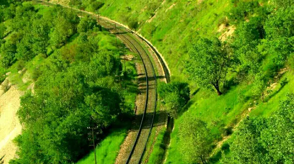 جاده بسیار زیبای چم سنگر 