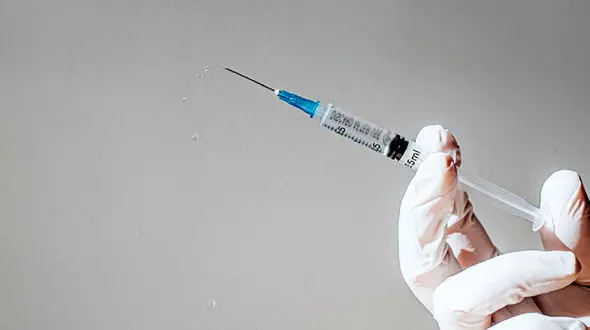 پنجمین واکسن ایرانی کرونا  هم کد اخلاق گرفت