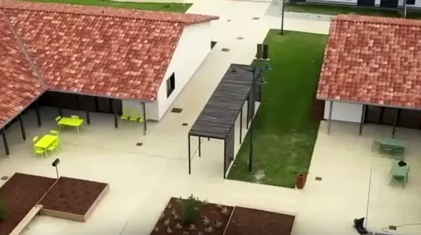 در دهکده آلزایمری چه می گذرد؟ + فیلم و عکس