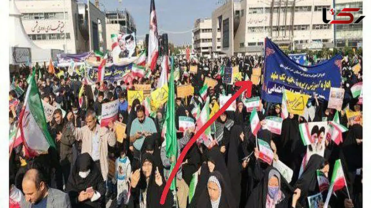 گاف‌های زشت صدا و سیما در راهپیمایی ۱۳ آبان امسال ! / پخش فیلم های آرشیوی سال های قبل !