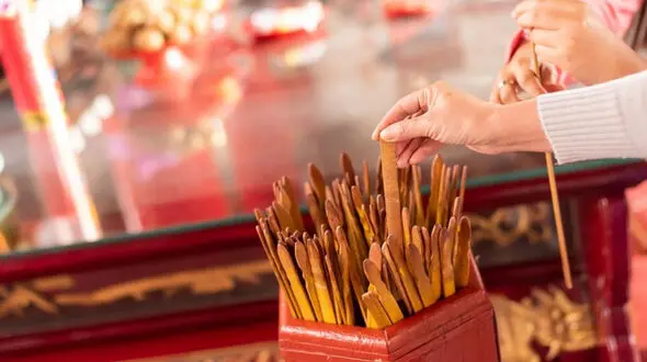 فال چوب‌ های معابد چین امروز شنبه 10 مرداد 1405