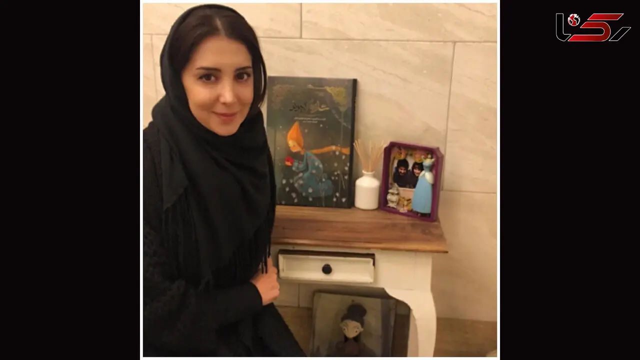 بازیگر زن در کنار شازده کوچولویش