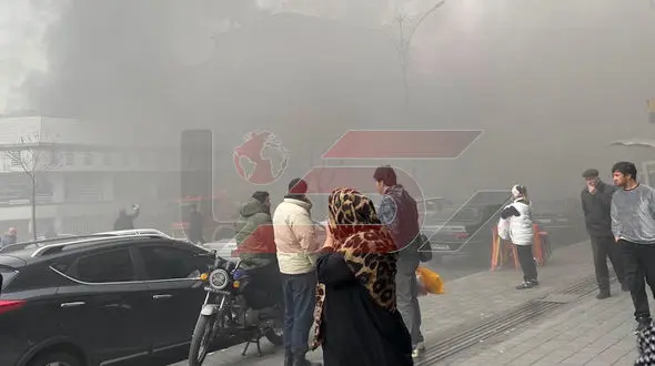 فیلم آتش‌سوزی در پاساژ موبایل رحیمیان تهرانسر