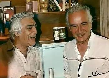 فیلم آواز خاطره ساز / حسین گل نراقی مرا ببوس رو می خونه انوشیروان مینوازه 